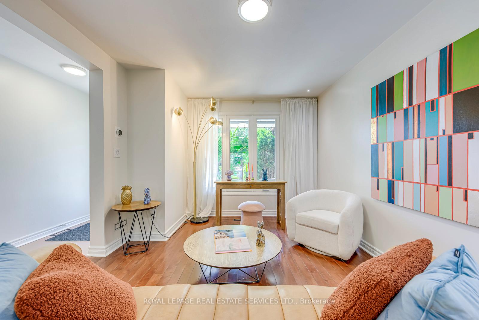 #Upper - 329 Hillside Drive Unit: Upper