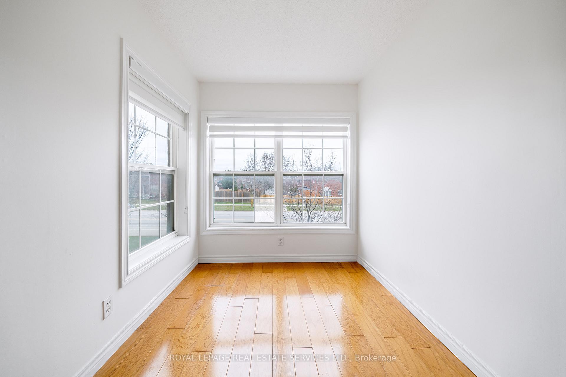 #212 - 1460 Bishops Gate Unit: 212