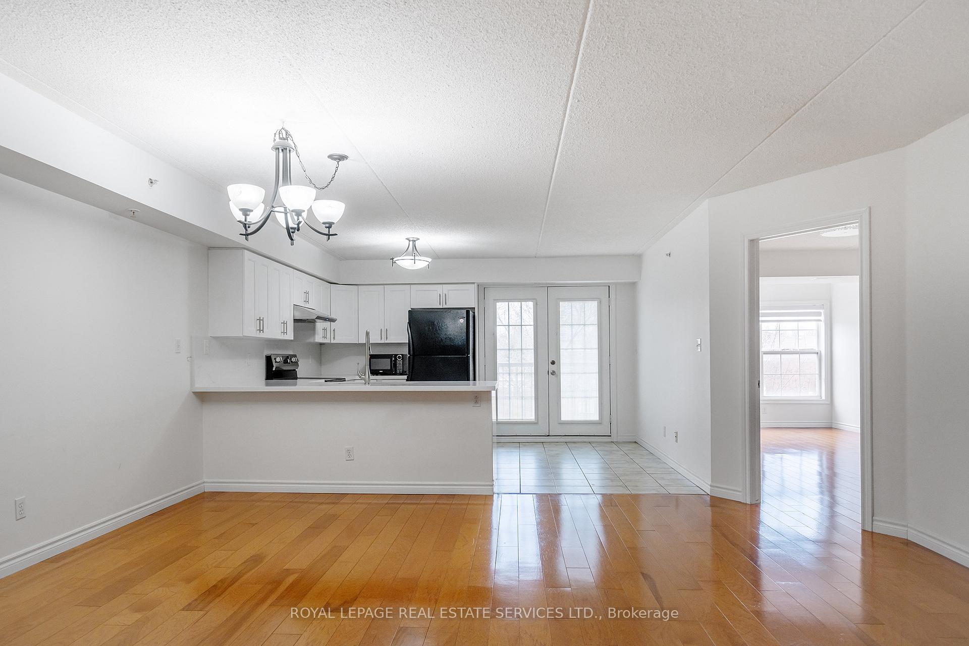 #212 - 1460 Bishops Gate Unit: 212