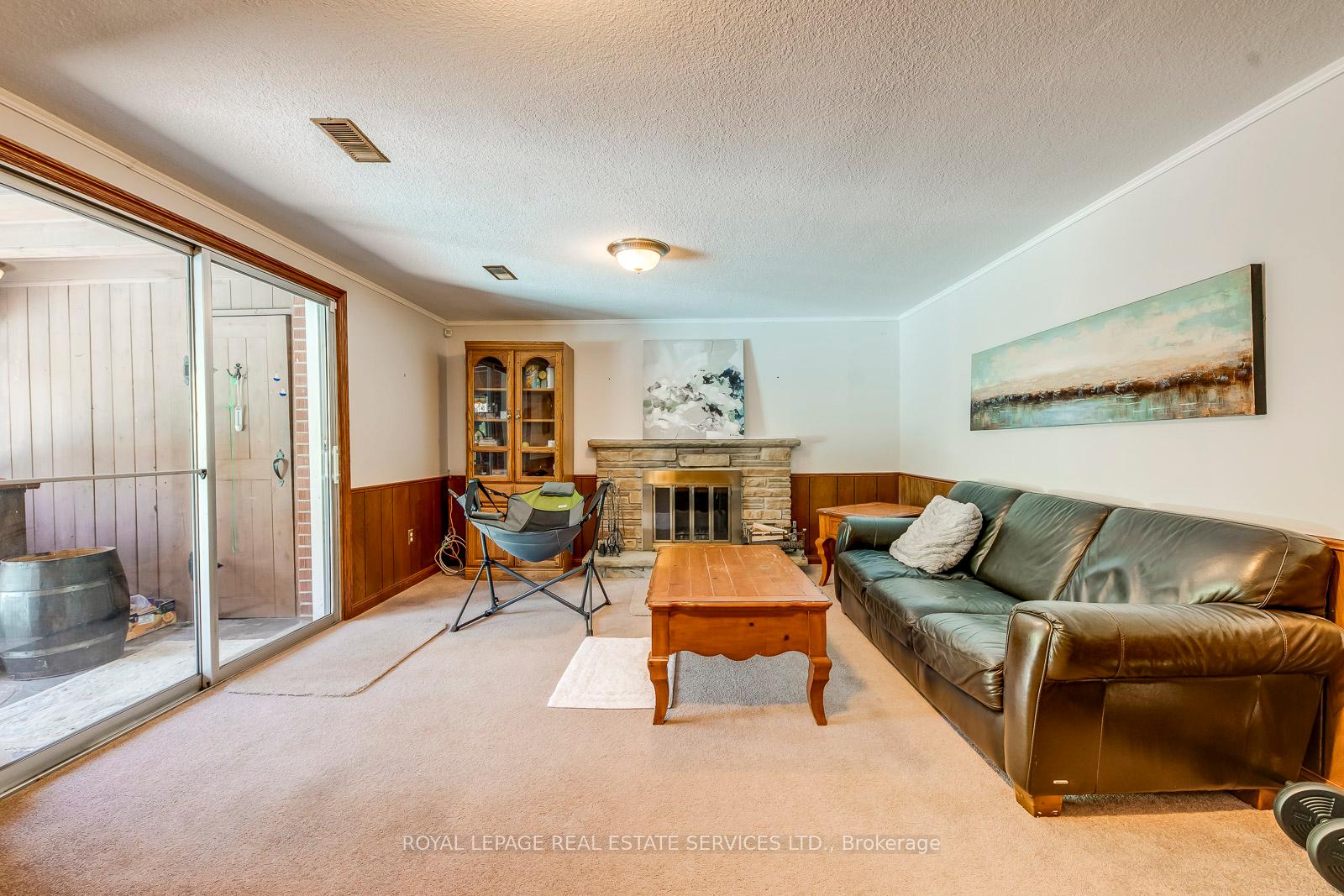 1605 Venetia Drive