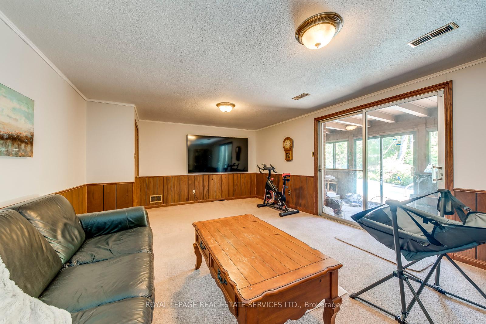 1605 Venetia Drive