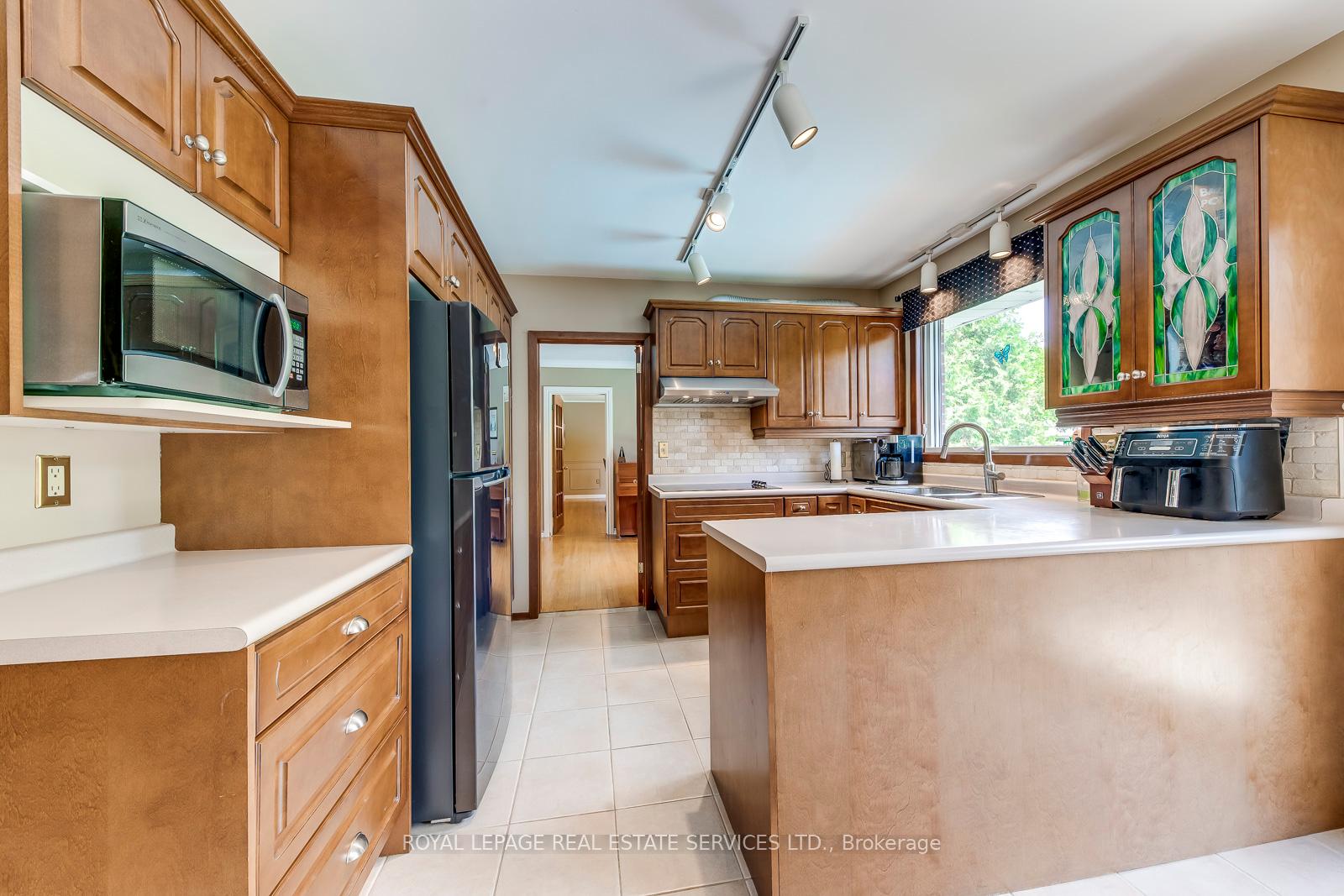 1605 Venetia Drive