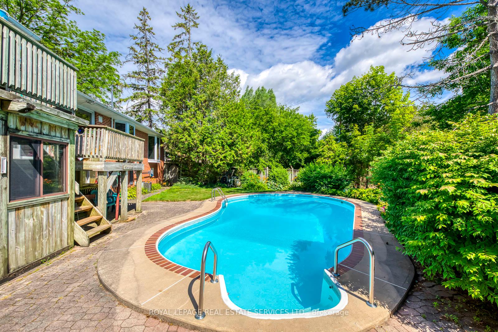1605 Venetia Drive