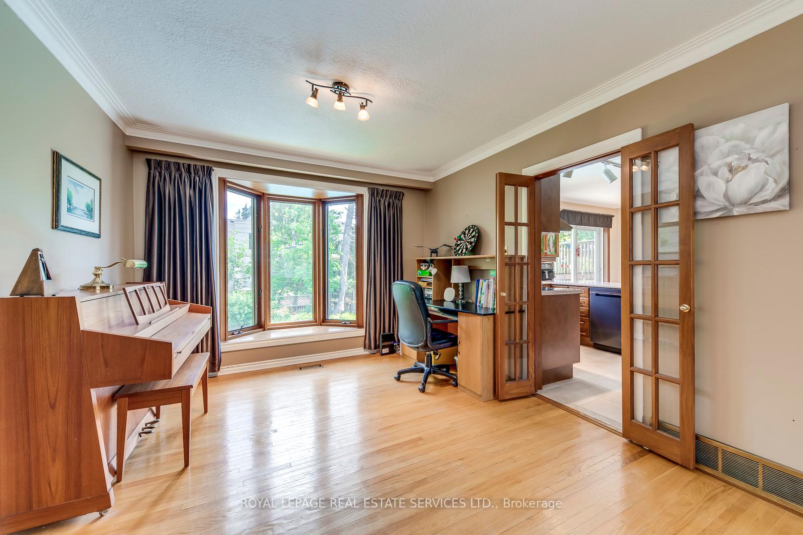 1605 Venetia Drive