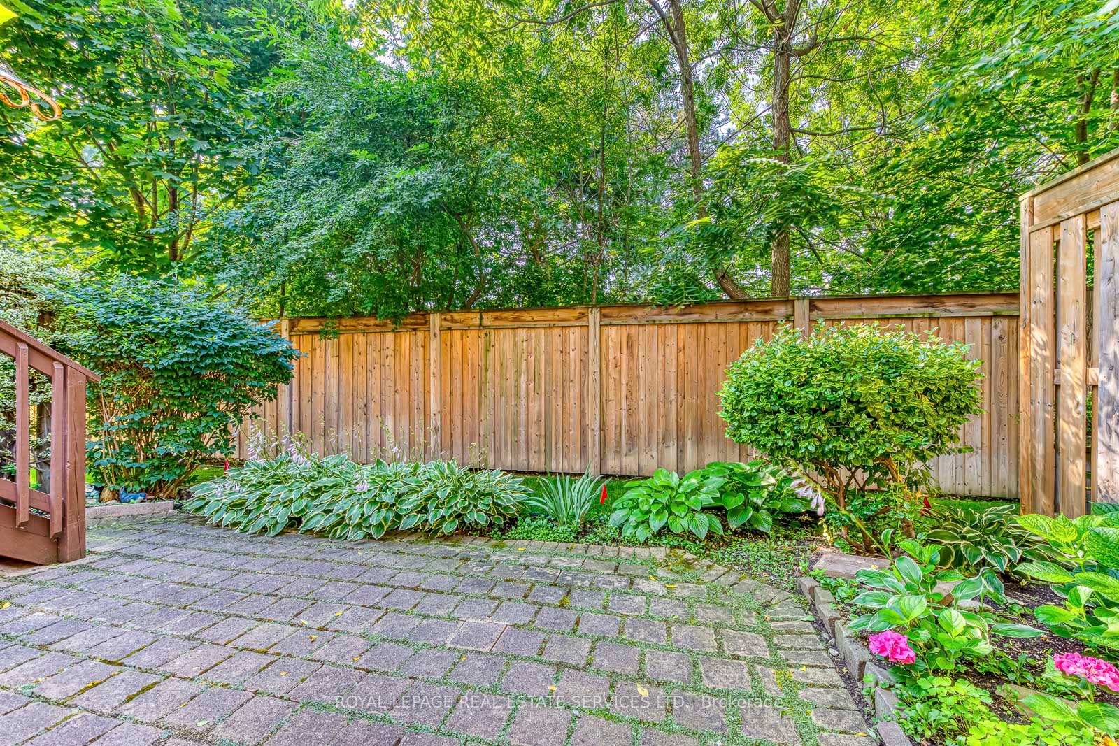 1905 Broad Hollow Gate 49