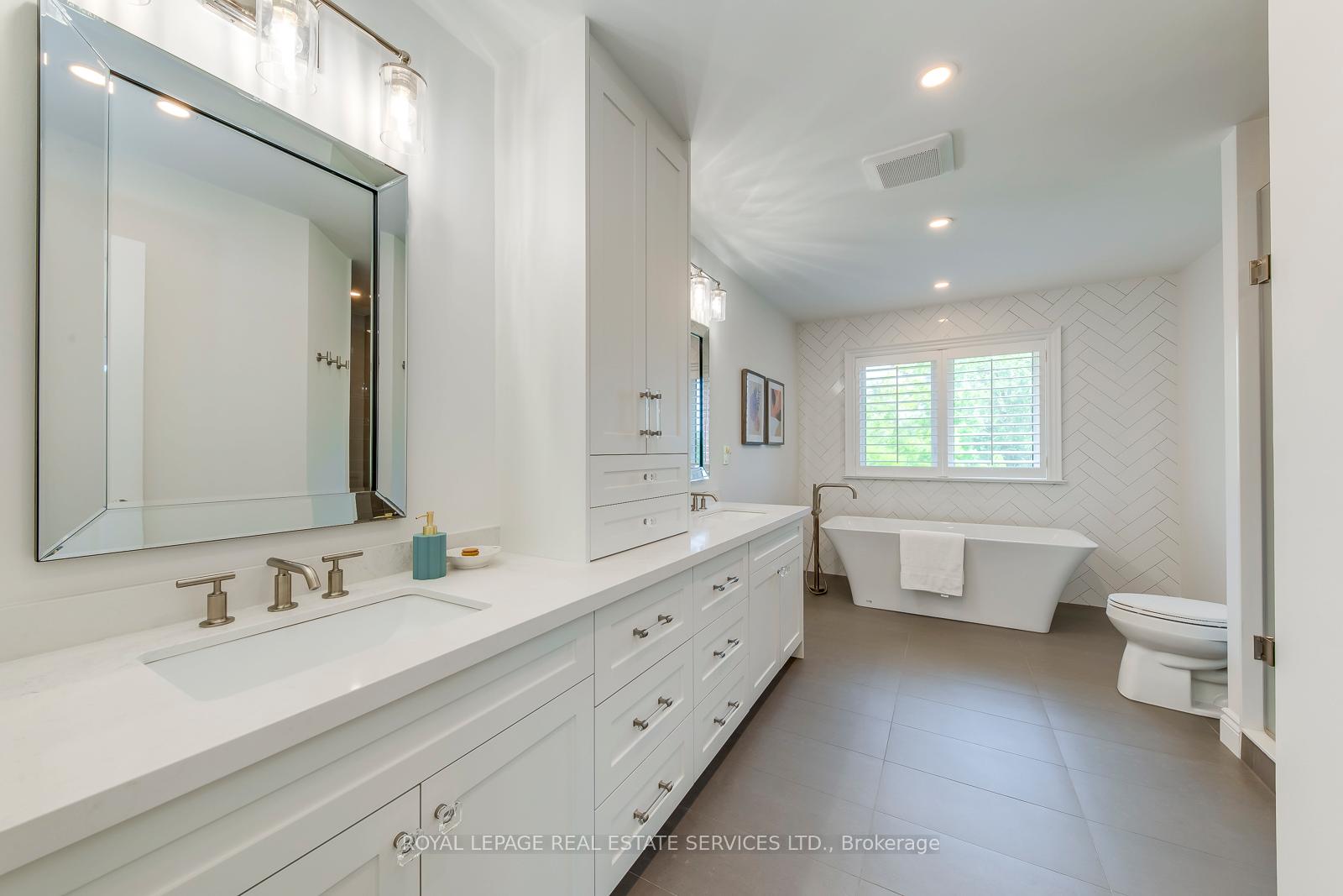 1387 Bayshire Drive