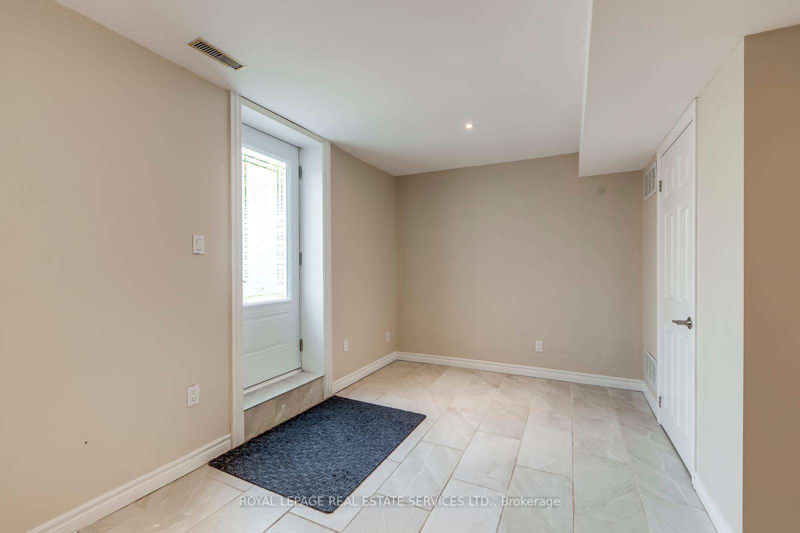 1387 Bayshire Drive