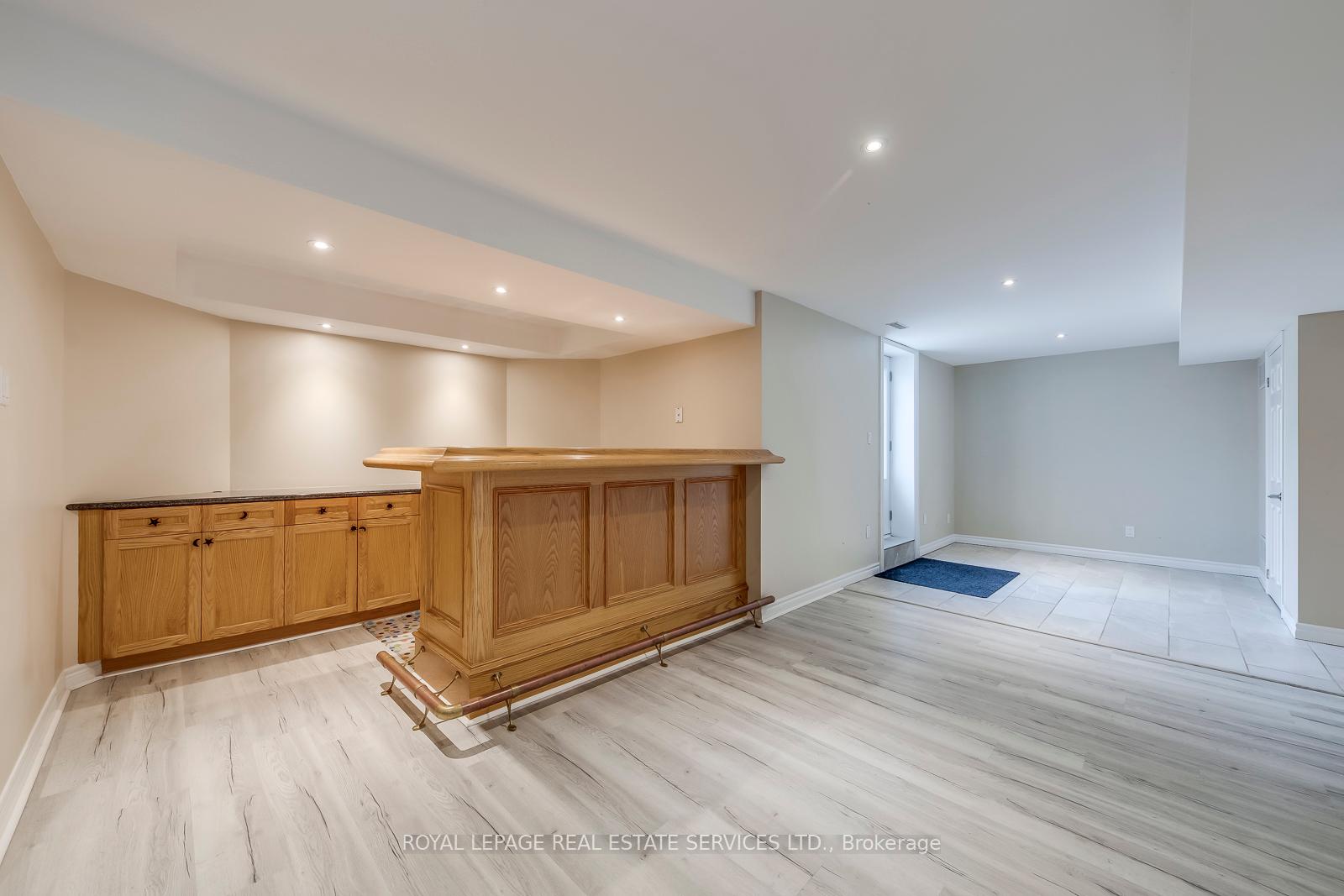 1387 Bayshire Drive