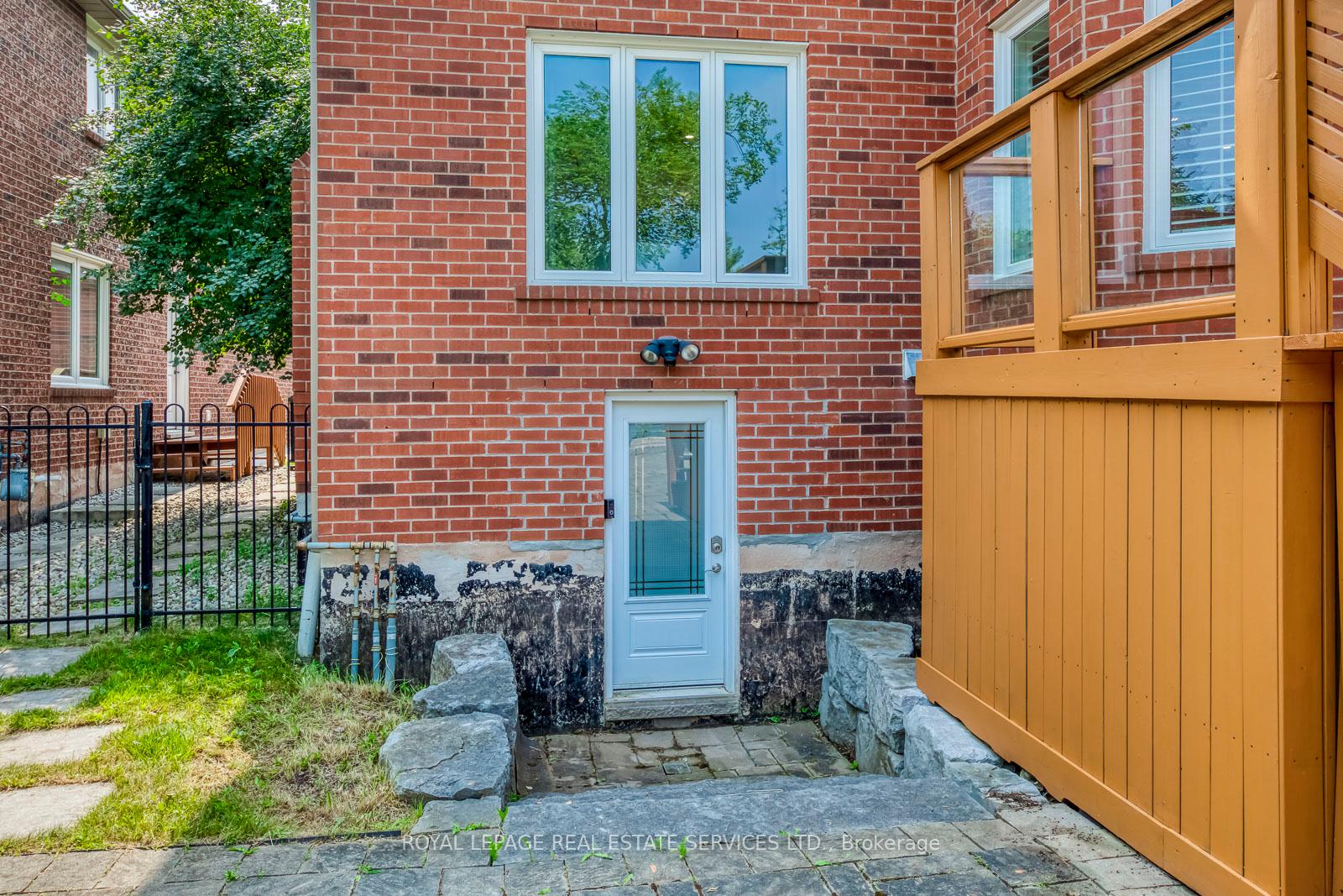 1387 Bayshire Drive