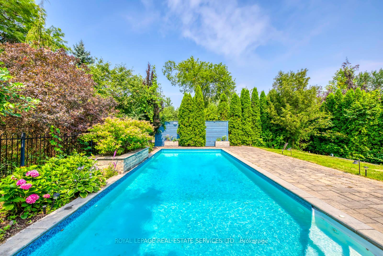 1387 Bayshire Drive