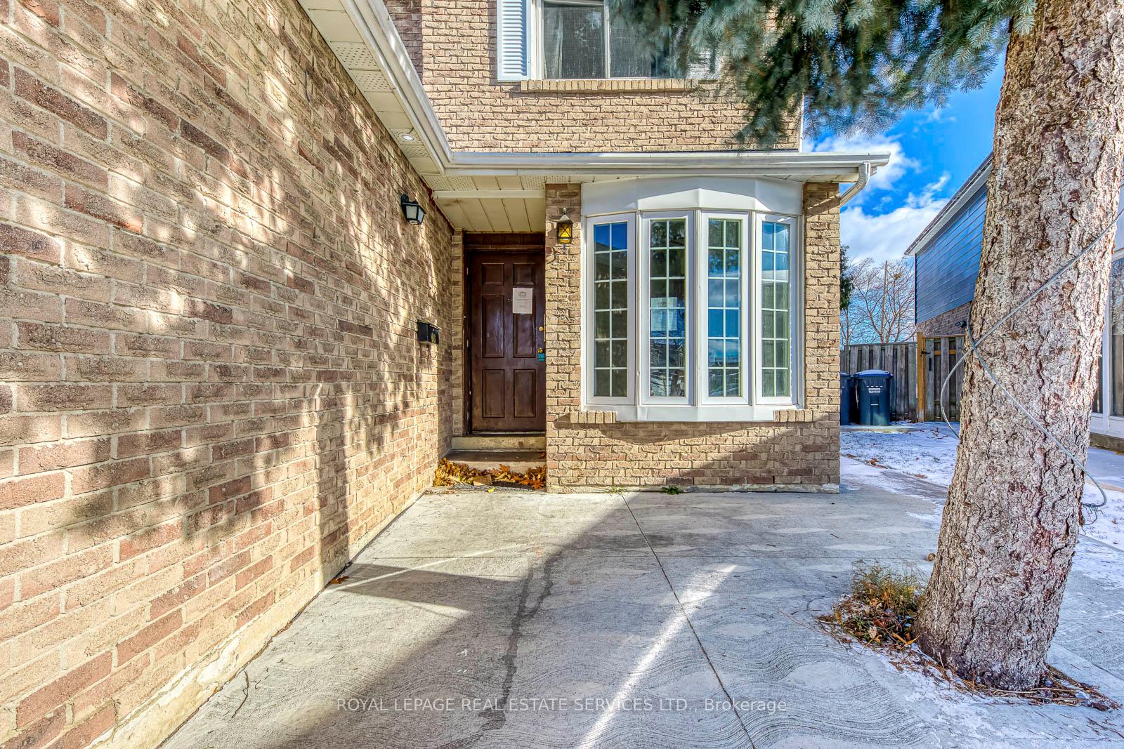 66 Banting Crescent