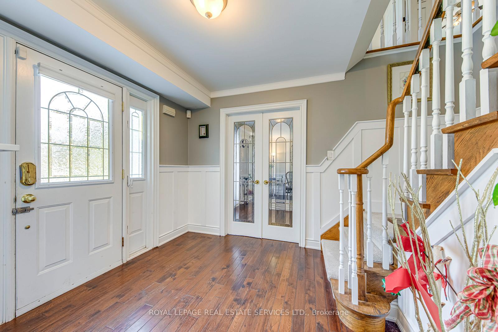 1462 Grand Boulevard