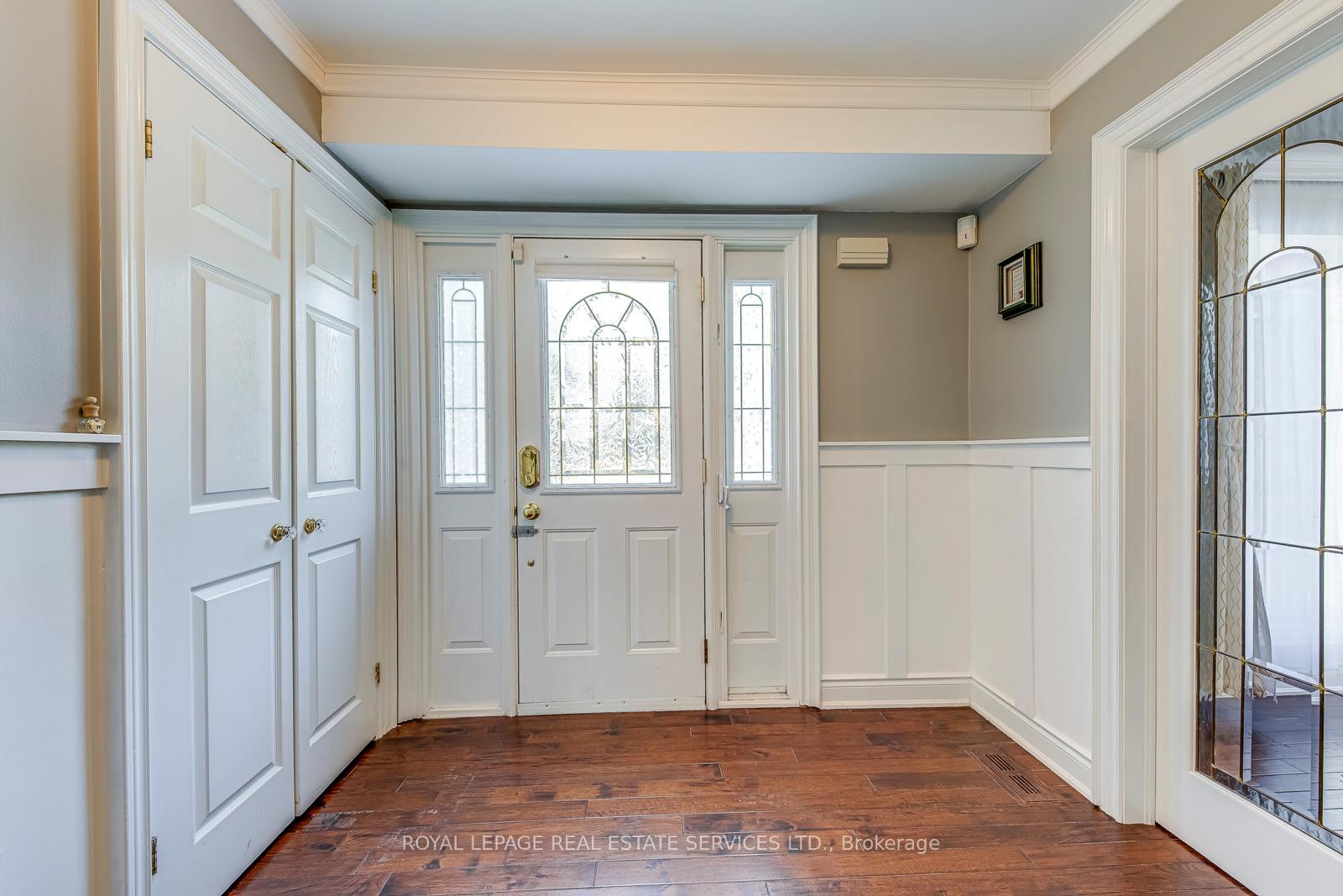 1462 Grand Boulevard