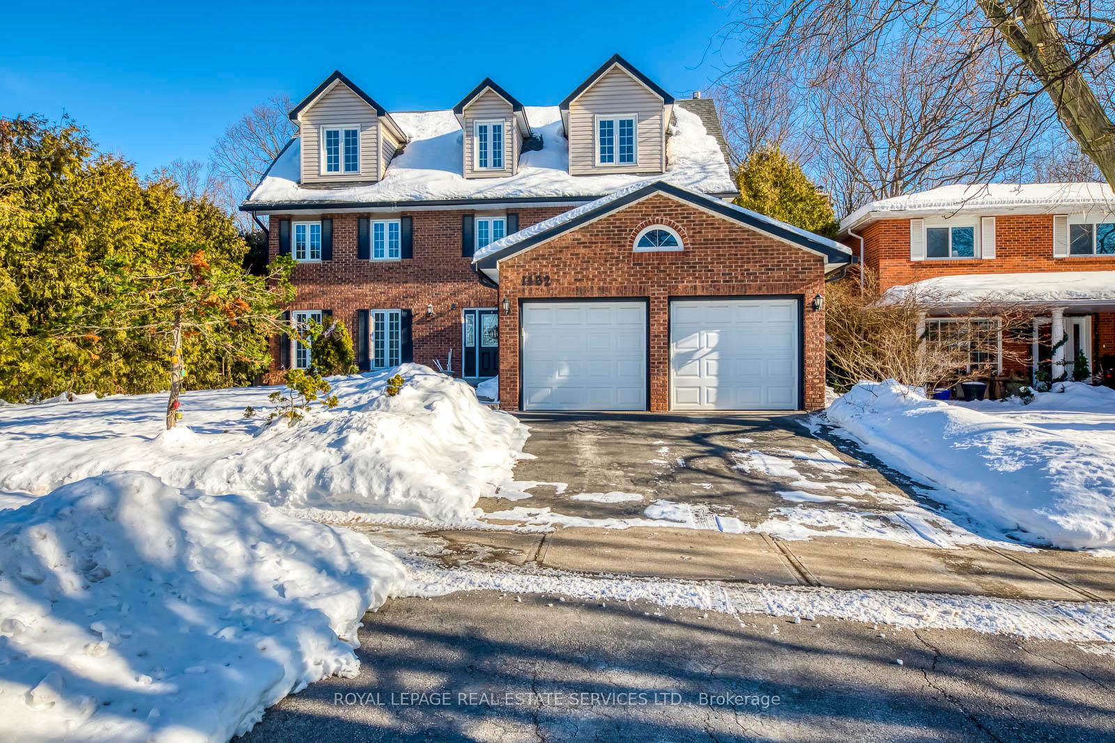 1462 Grand Boulevard