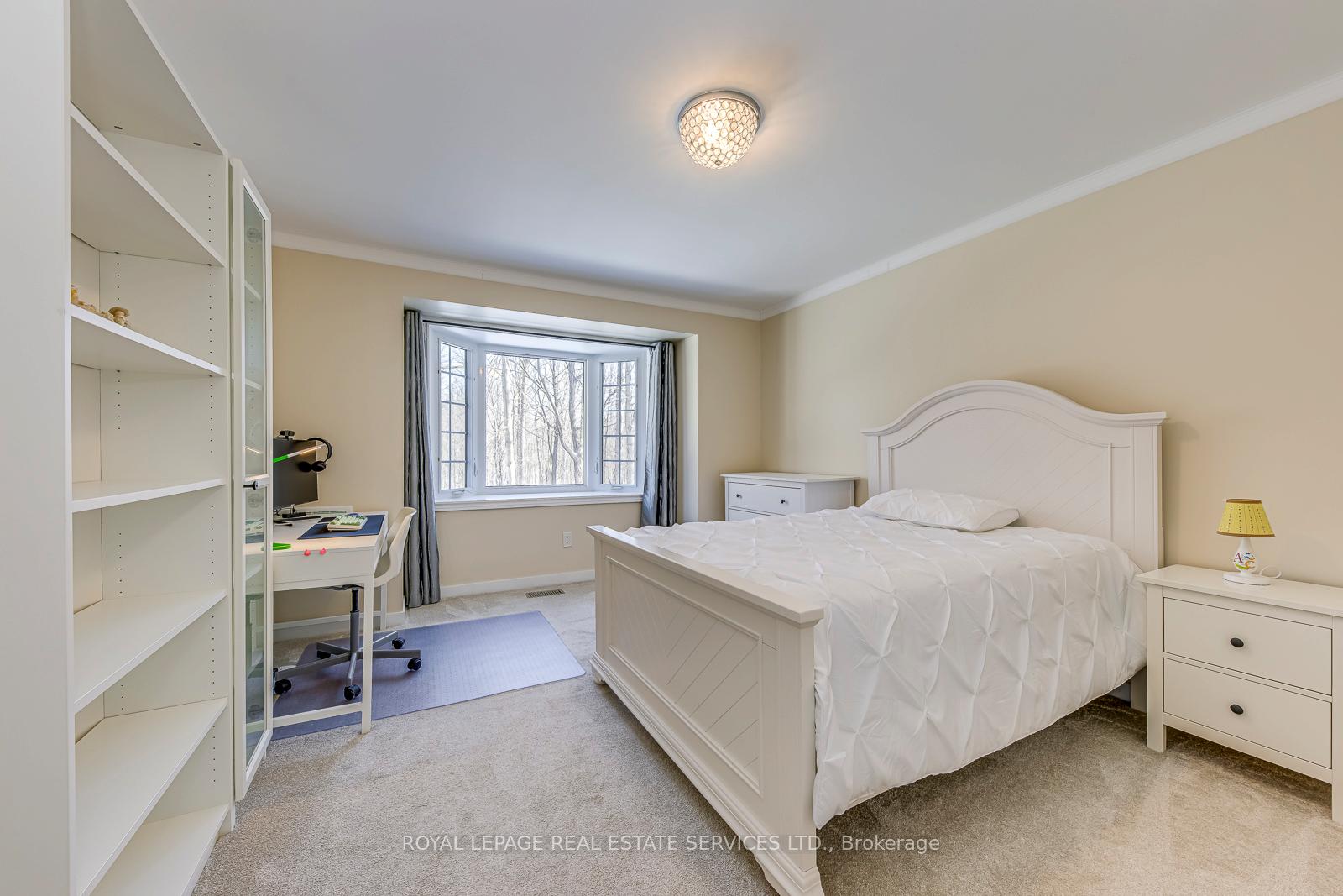 1462 Grand Boulevard