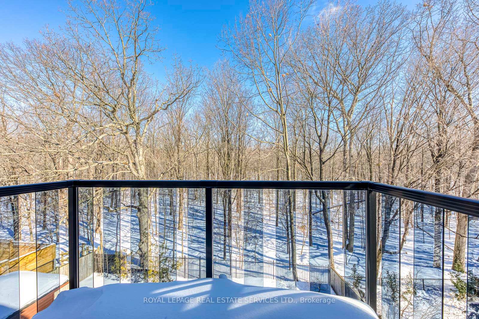 1462 Grand Boulevard