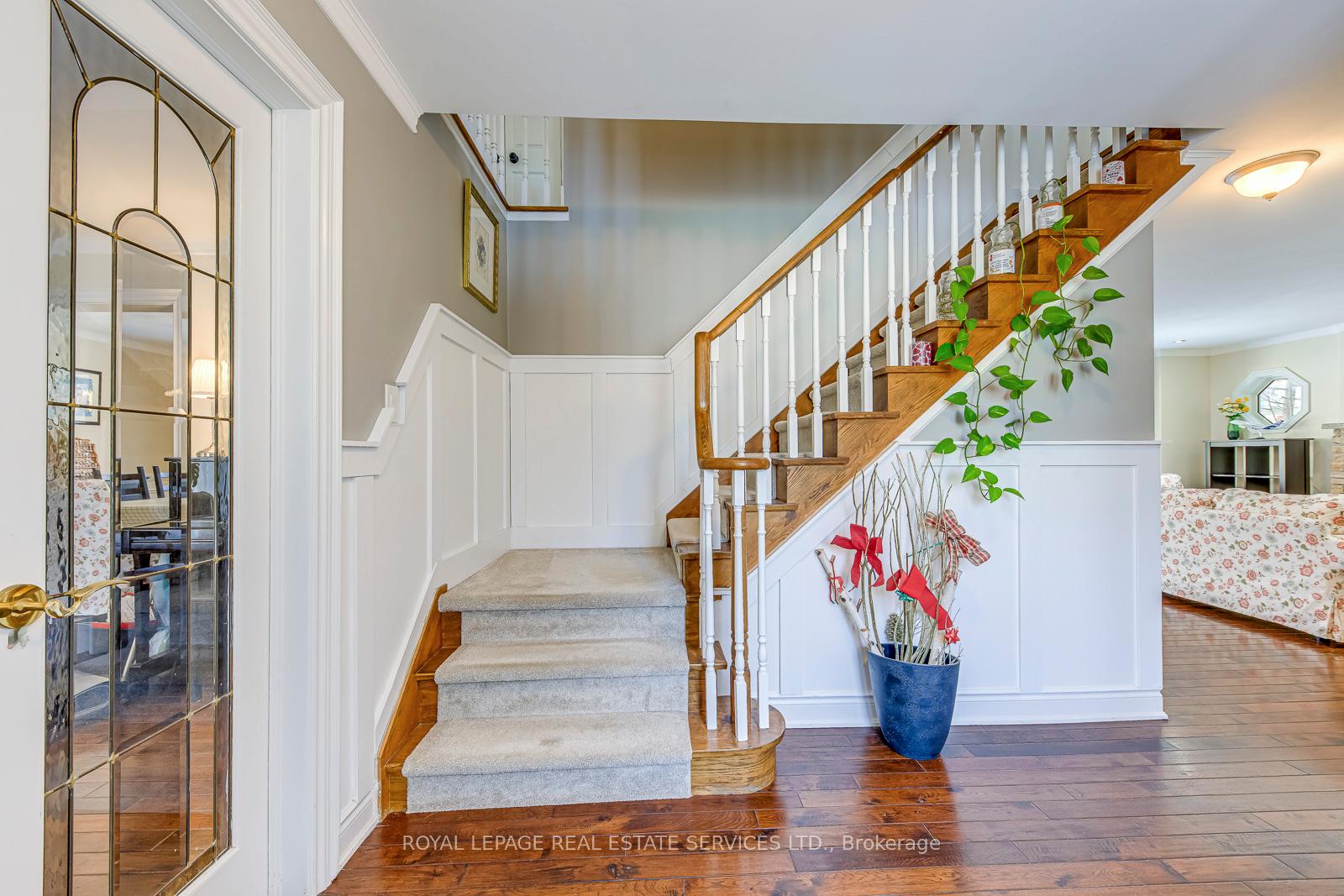 1462 Grand Boulevard