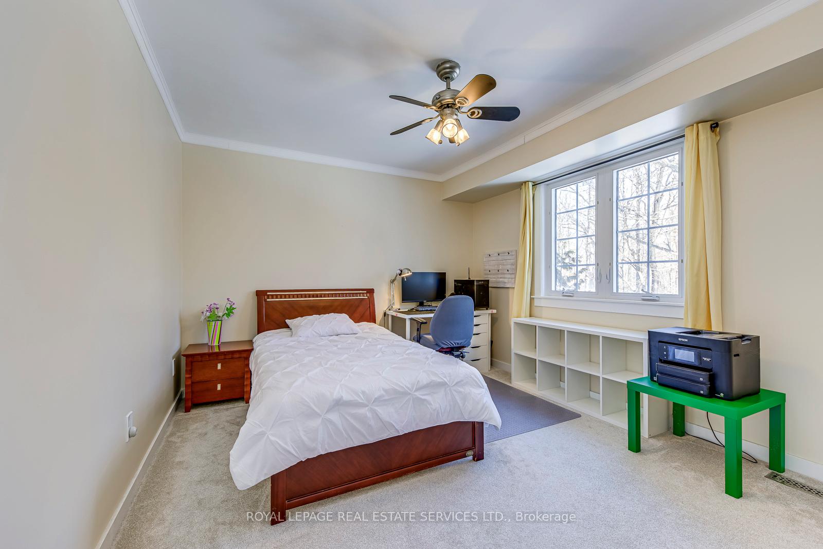 1462 Grand Boulevard