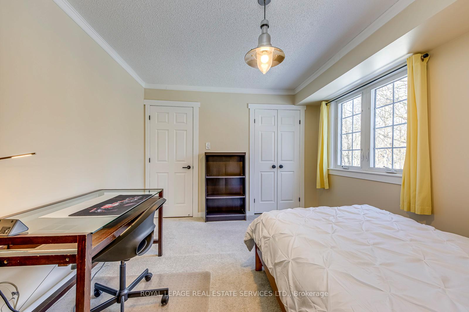 1462 Grand Boulevard