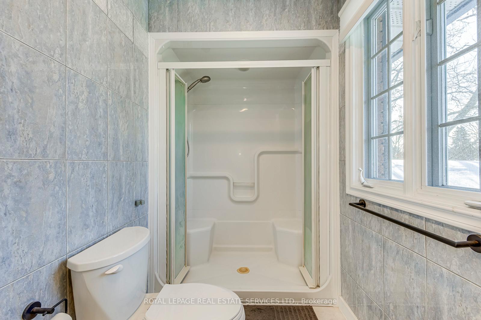 1462 Grand Boulevard