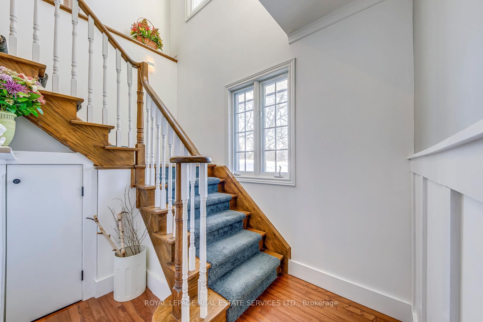 1462 Grand Boulevard