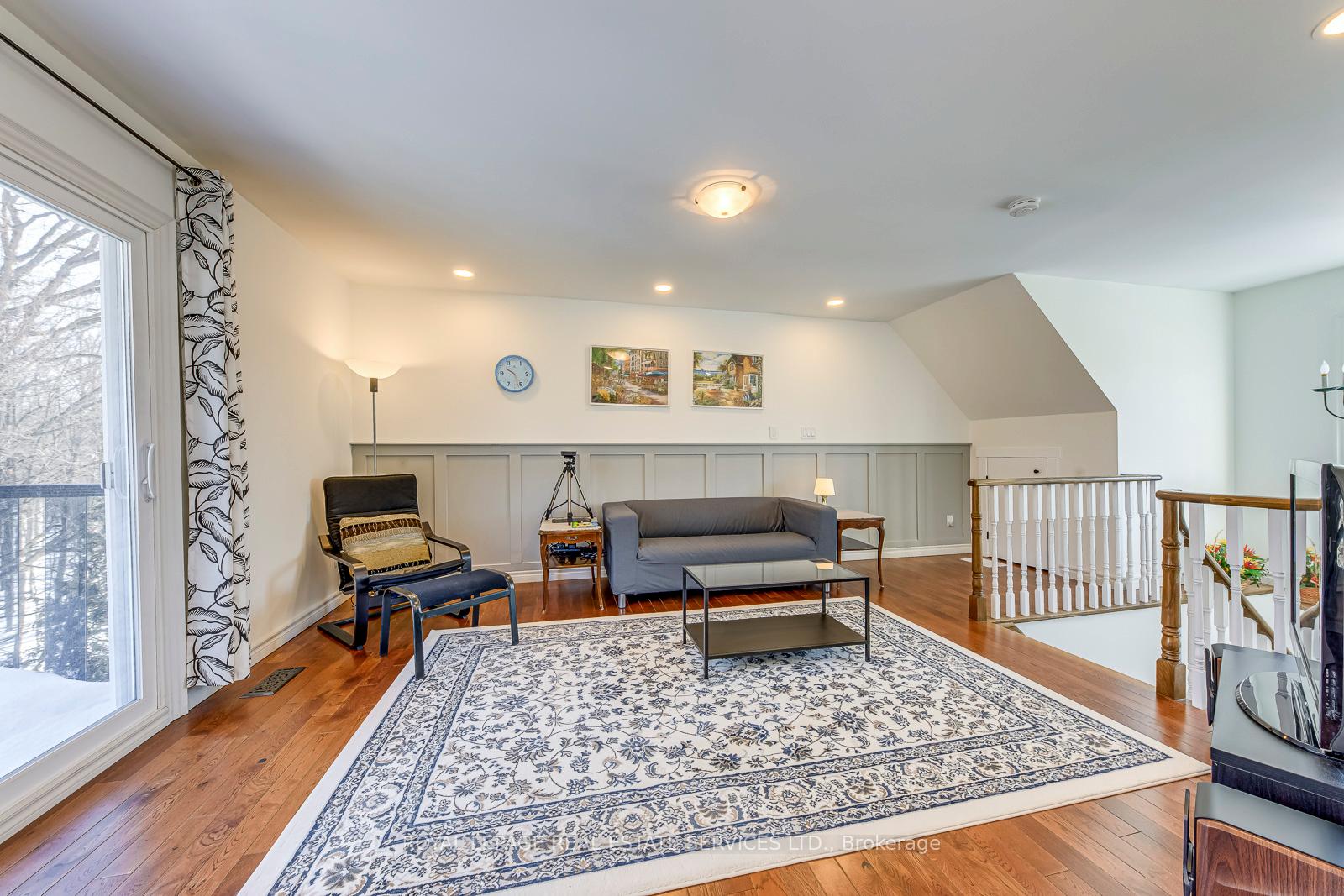 1462 Grand Boulevard