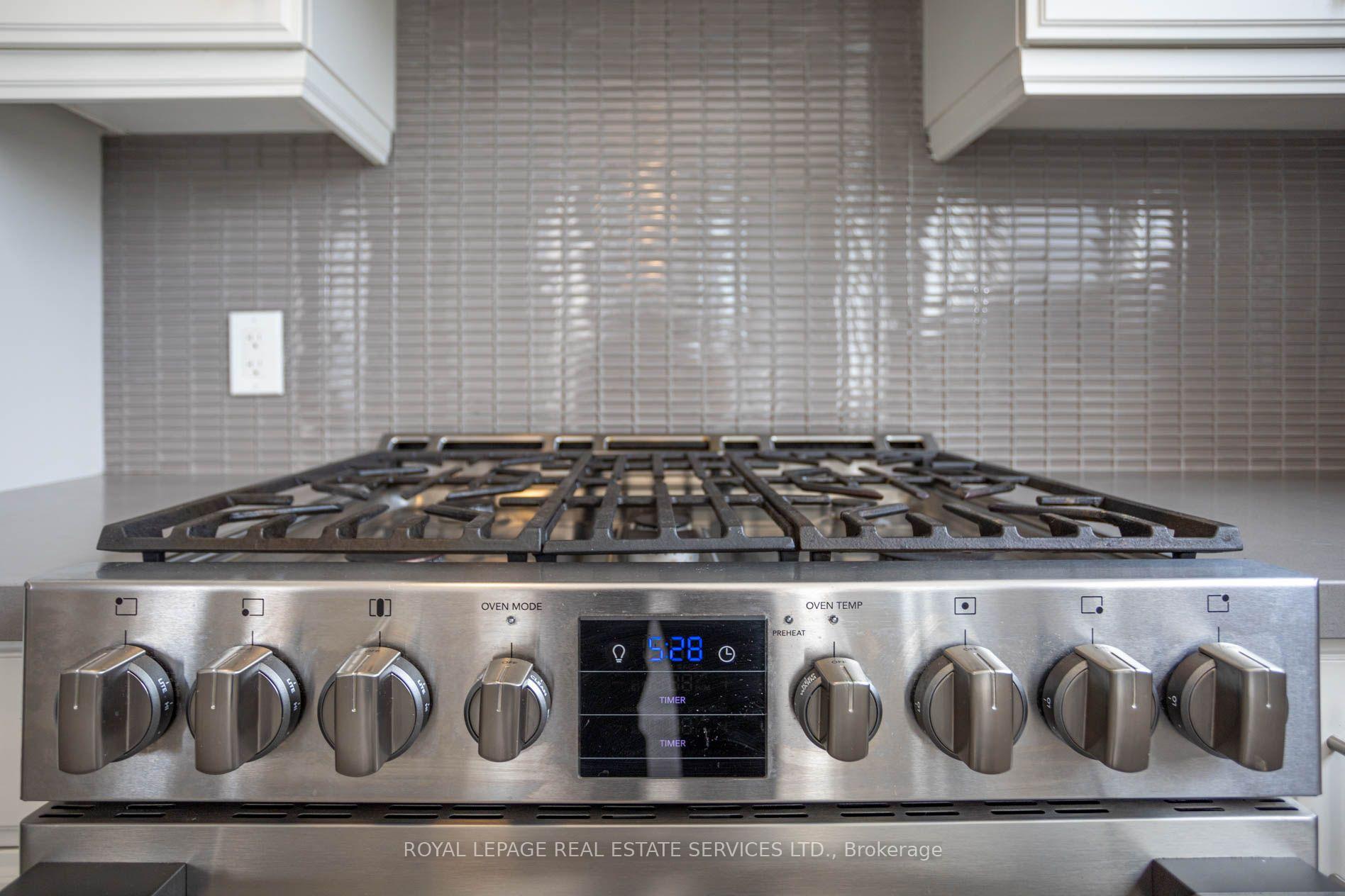 424 Rockwell Common, Oakville, ON L6H 0R7, Oakville ON, L6H 0R7