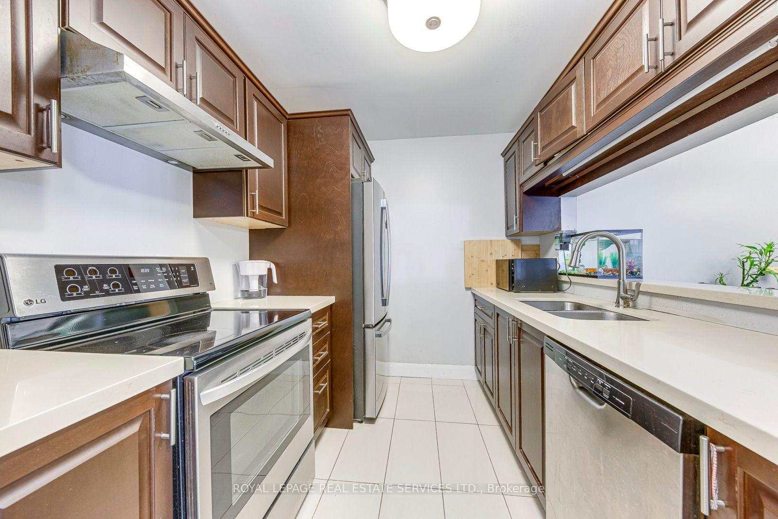 1450 Glen Abbey Gate 911