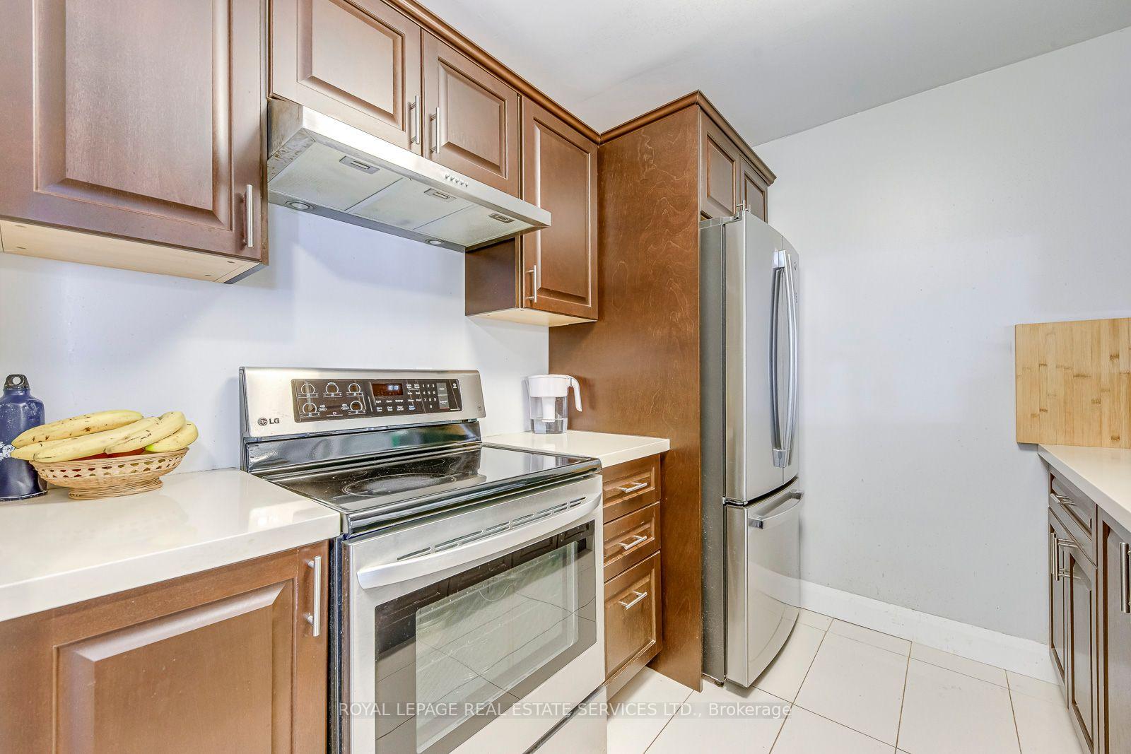 1450 Glen Abbey Gate 911