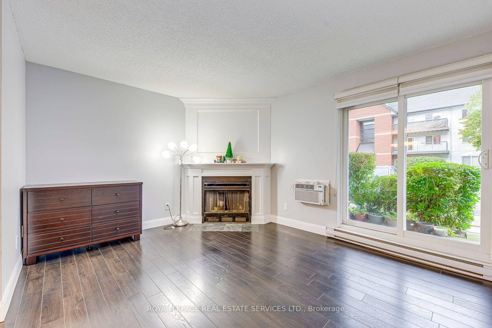 1450 Glen Abbey Gate 911