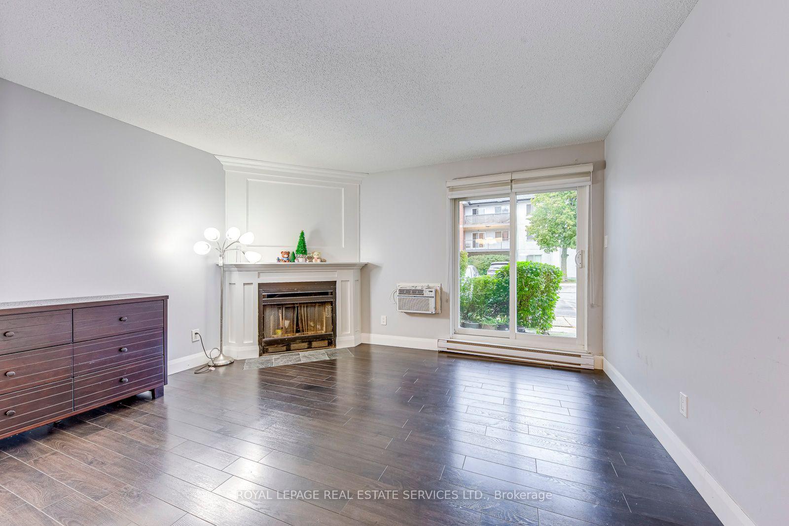 1450 Glen Abbey Gate 911