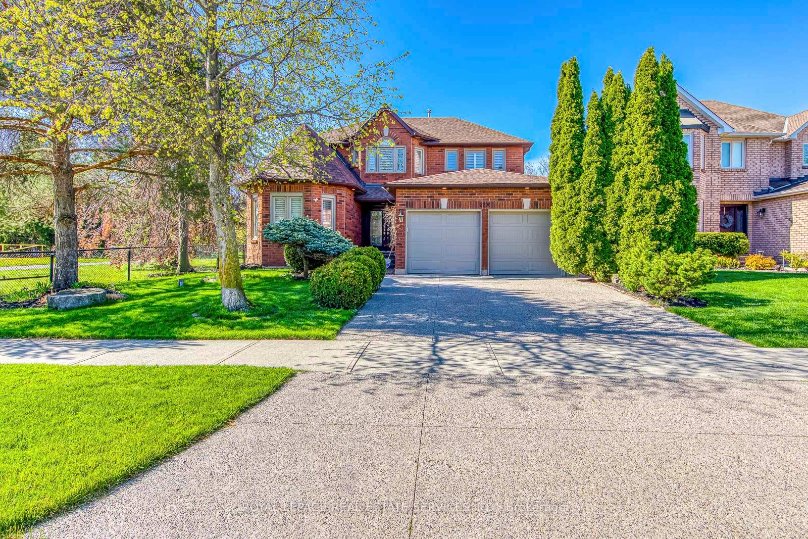 2200 Brays Lane
