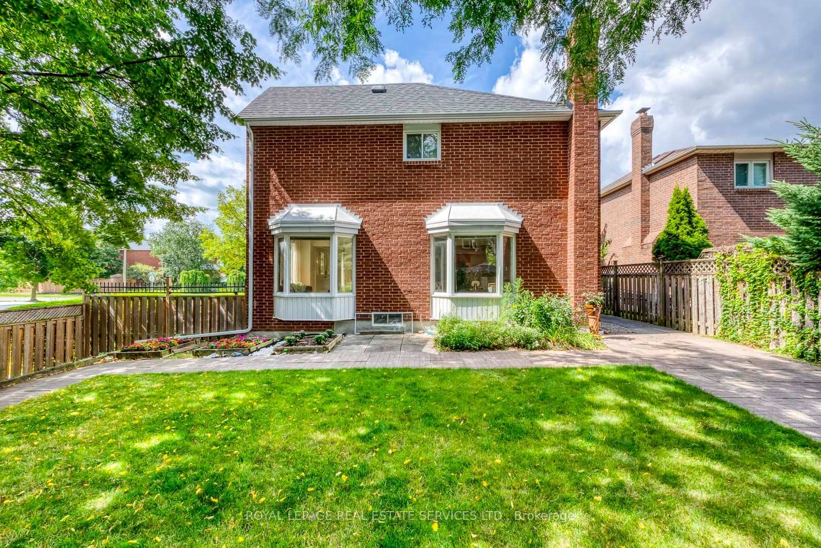 2101 Galena Crescent