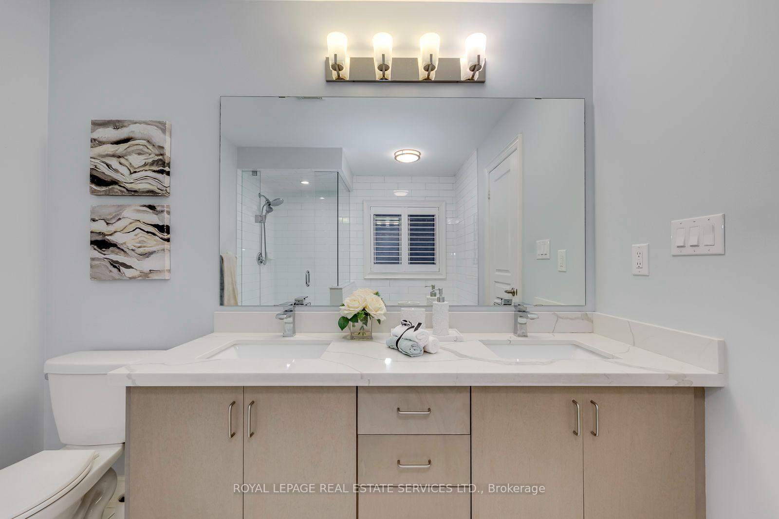 3087 Streamwood Pass