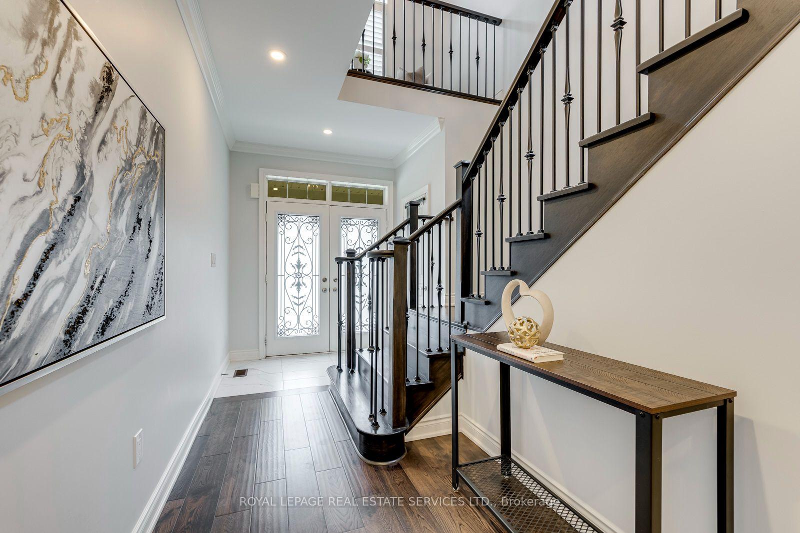 3087 Streamwood Pass