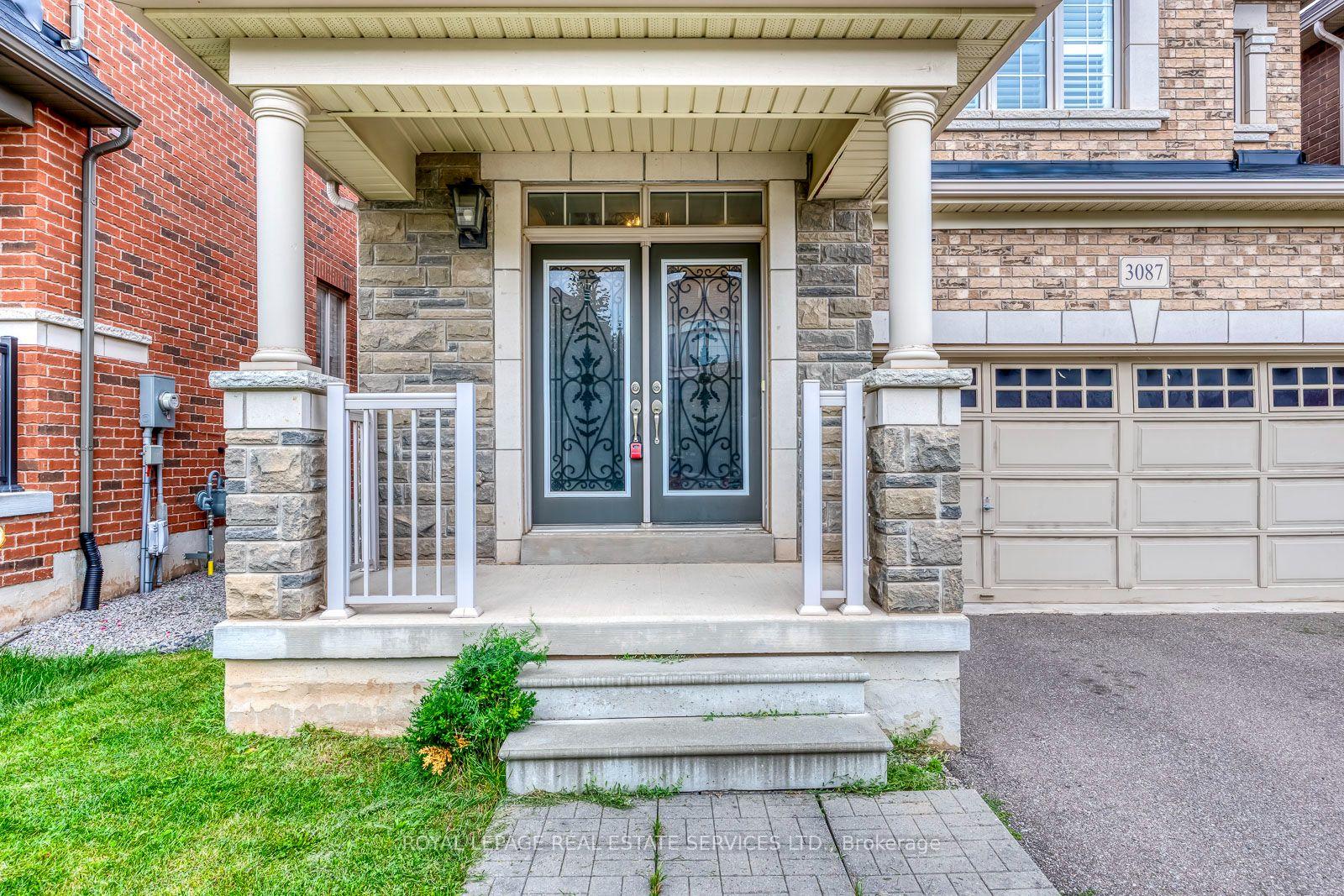 3087 Streamwood Pass