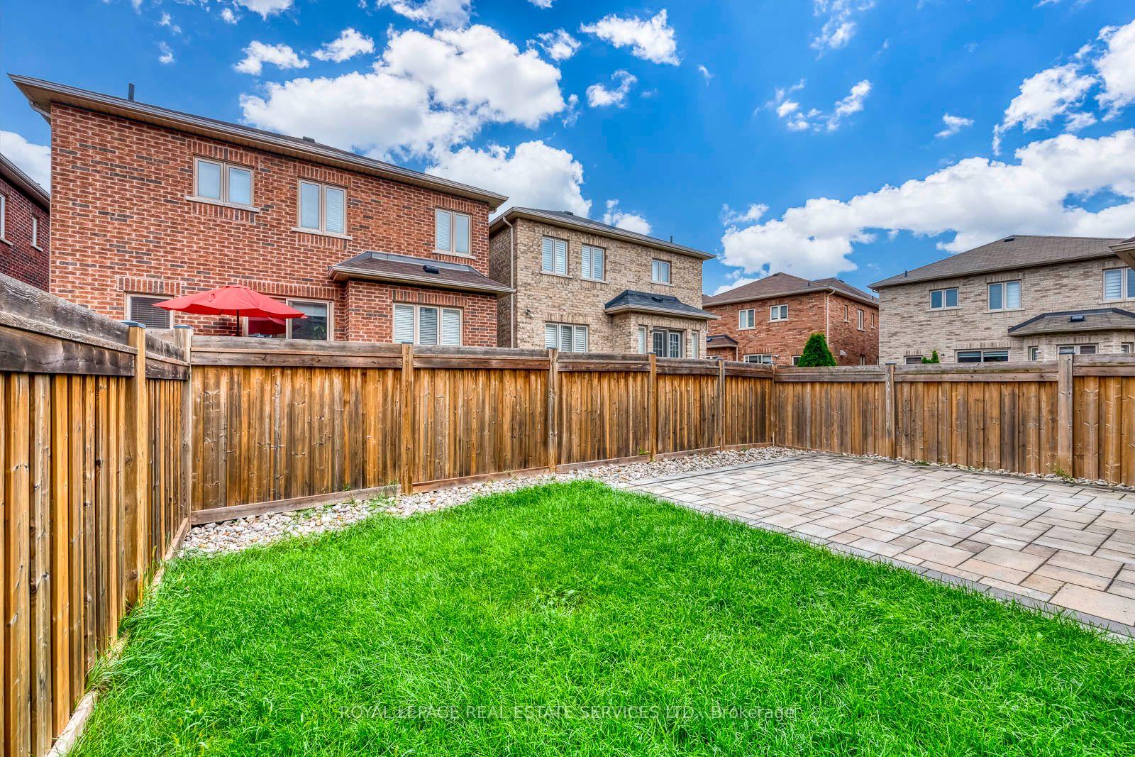 3087 Streamwood Pass