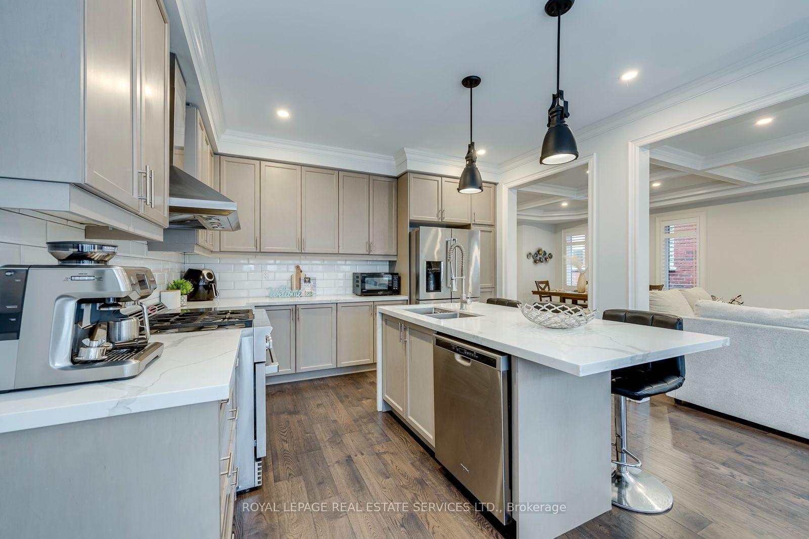 3087 Streamwood Pass
