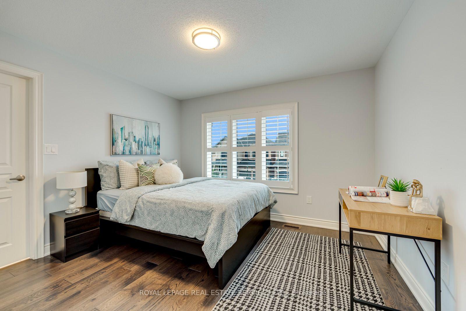 3087 Streamwood Pass