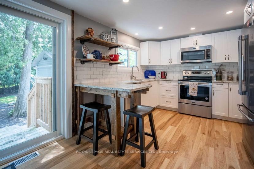 2365 Selwyn Bay Lane