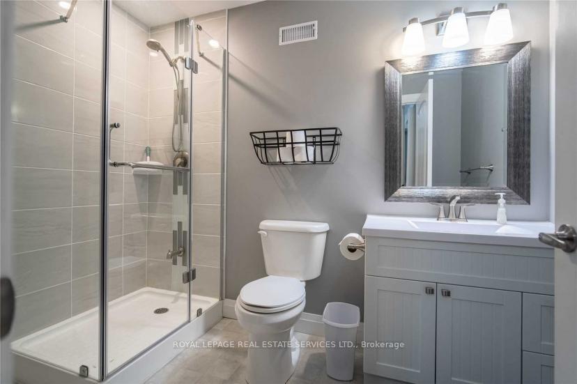 2365 Selwyn Bay Lane
