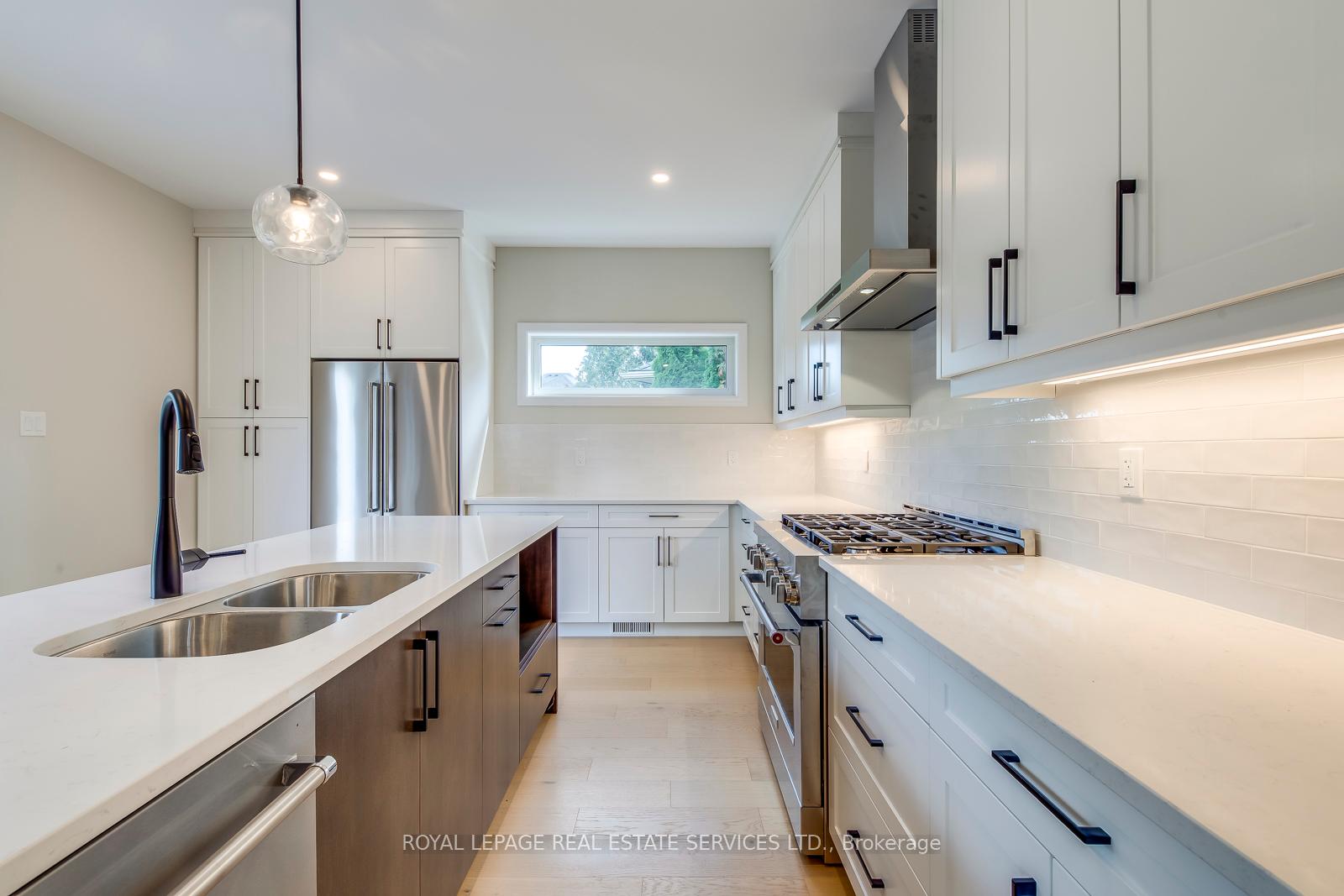 38 Moraine Walk