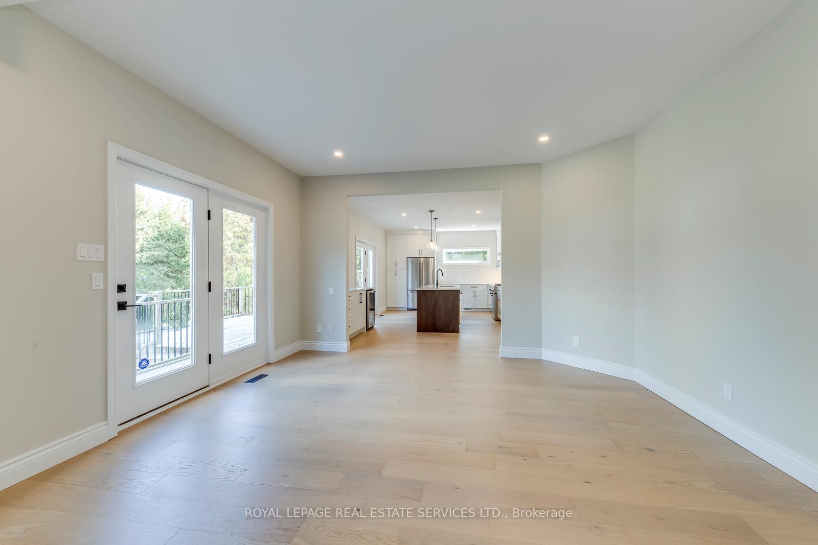 38 Moraine Walk