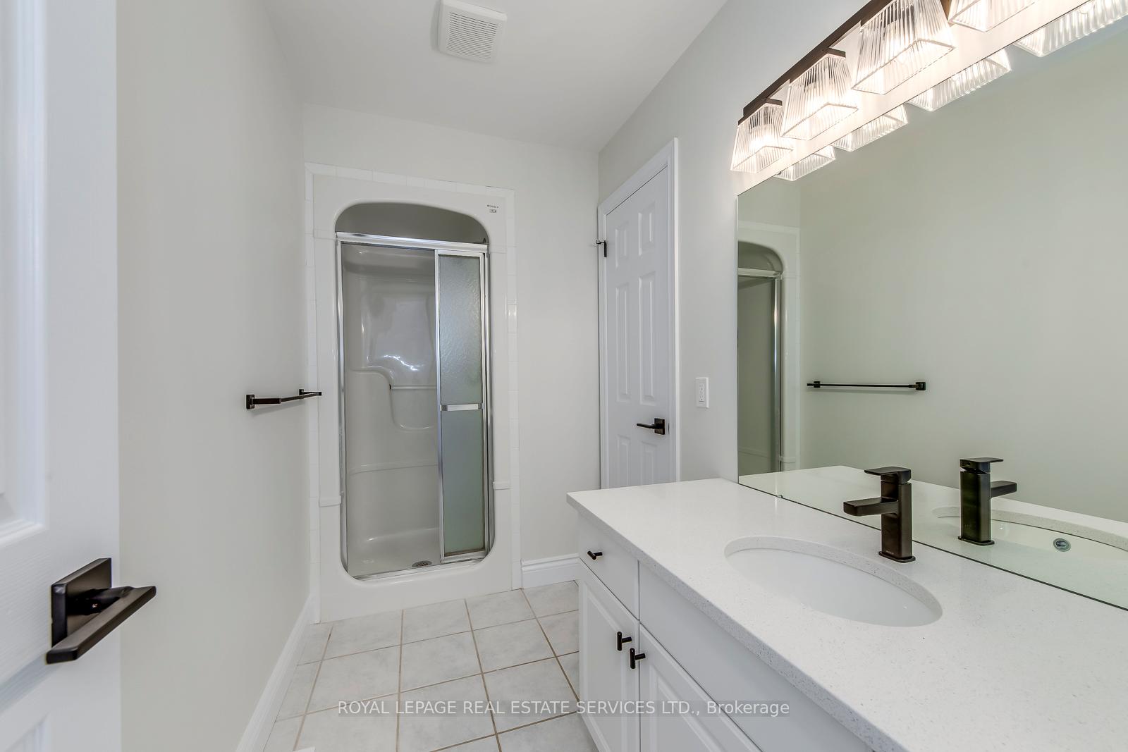 38 Moraine Walk