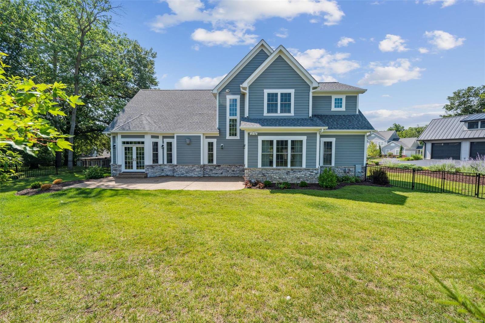 10135 Fieldcrest Lane