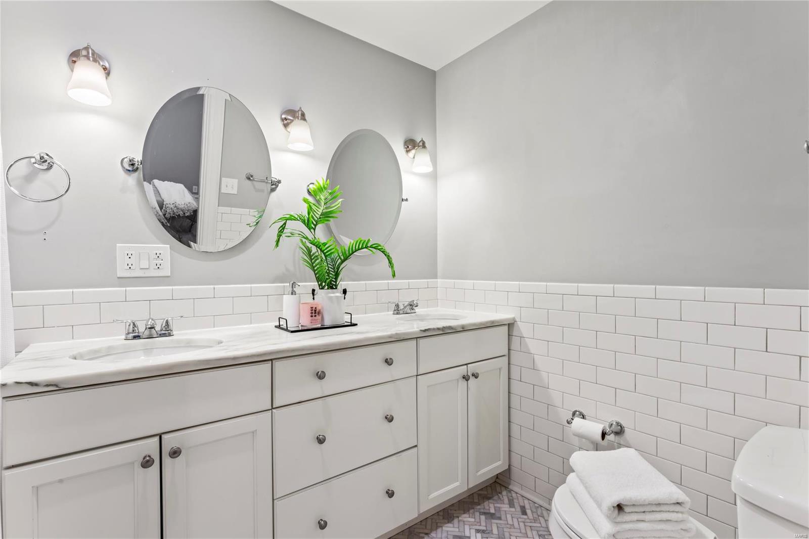 3814 Connecticut Street