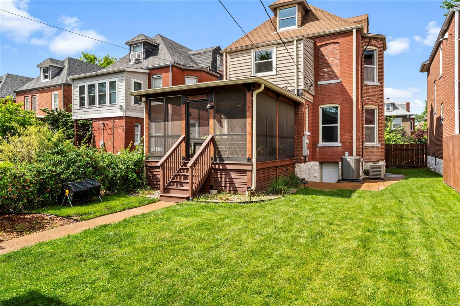 3814 Connecticut Street