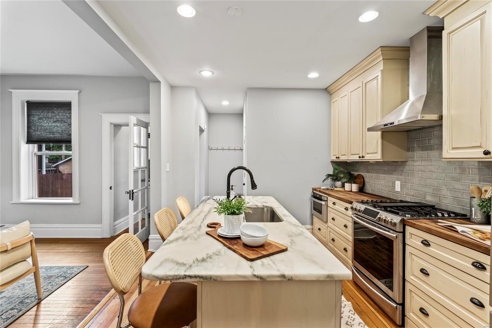 3814 Connecticut Street