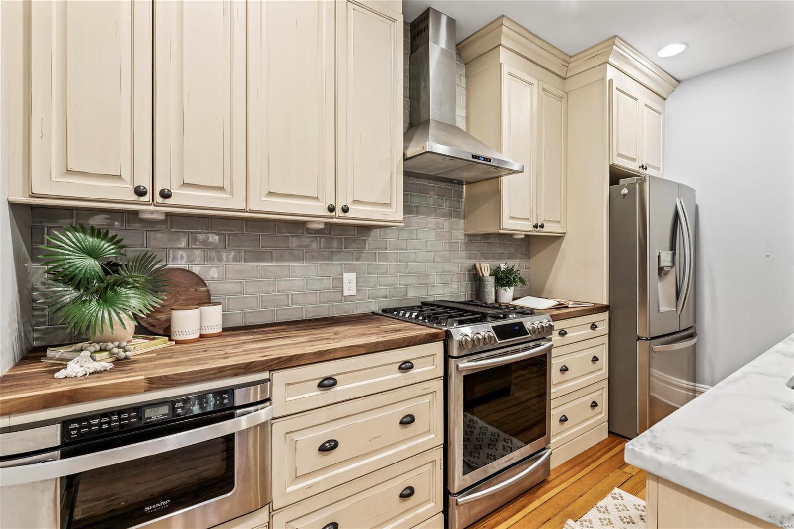 3814 Connecticut Street