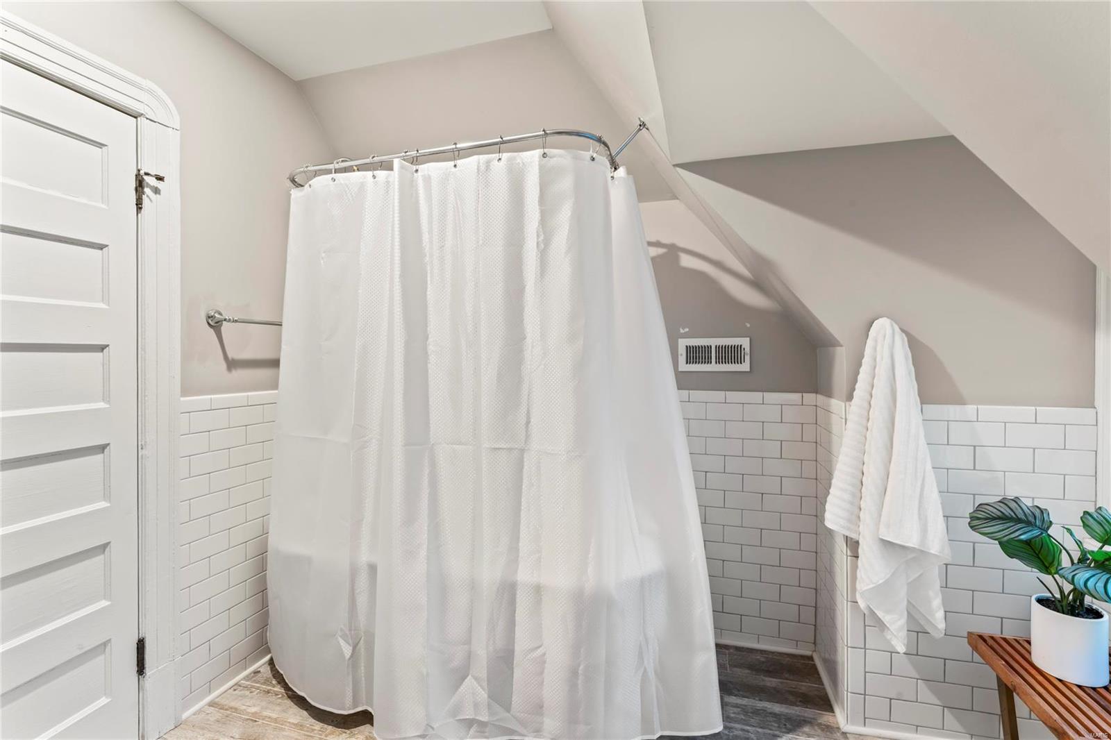 3814 Connecticut Street